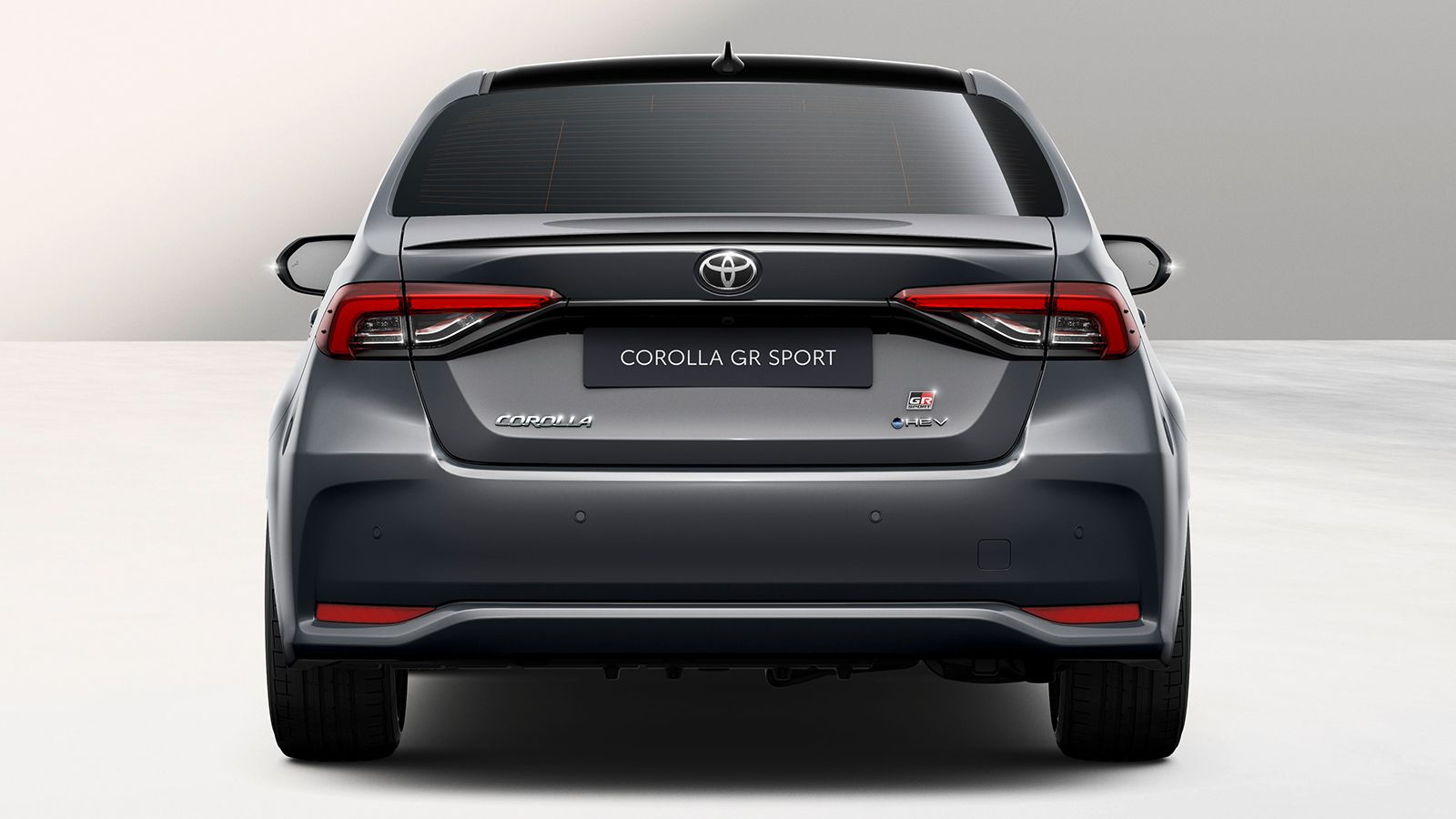 Η Toyota Corolla λανσάρει νέο ματ γκρι χρώμα και νέο οικολογικό ύφασμα
